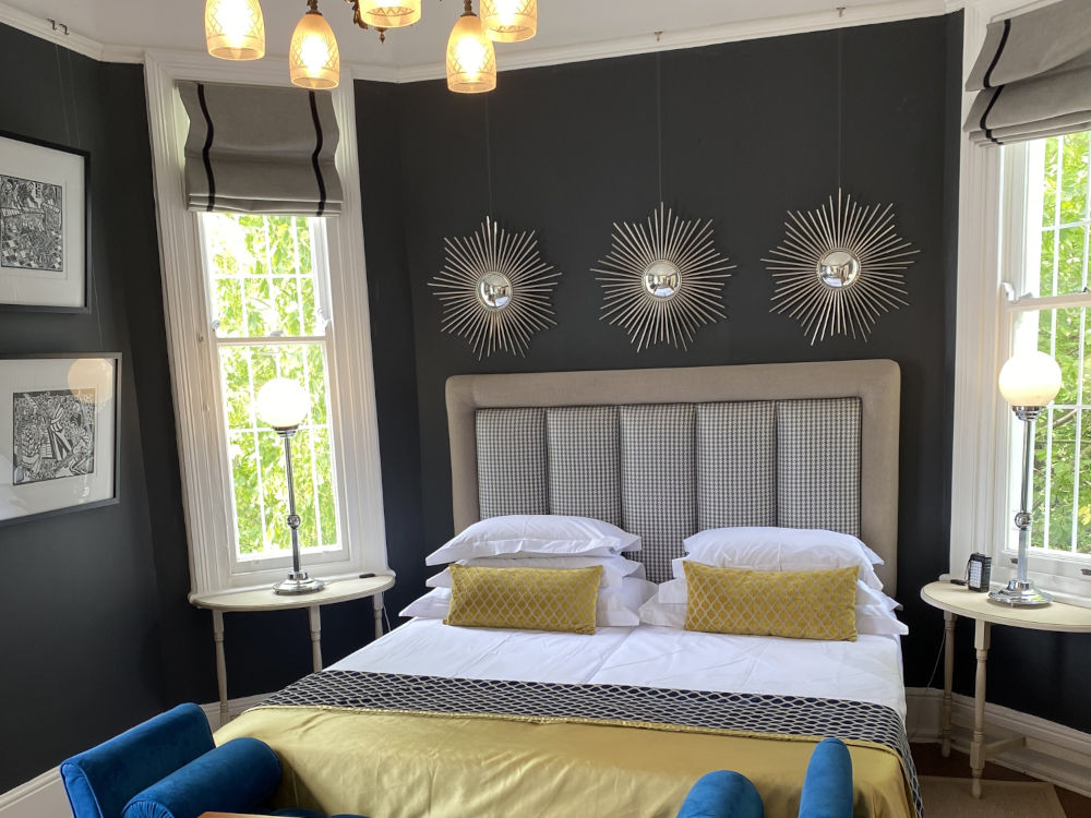 belvedere folly bedroom
